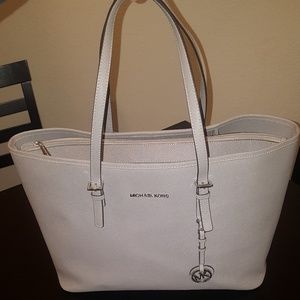 Michael Kors Jet Set Gray Leather Tote
